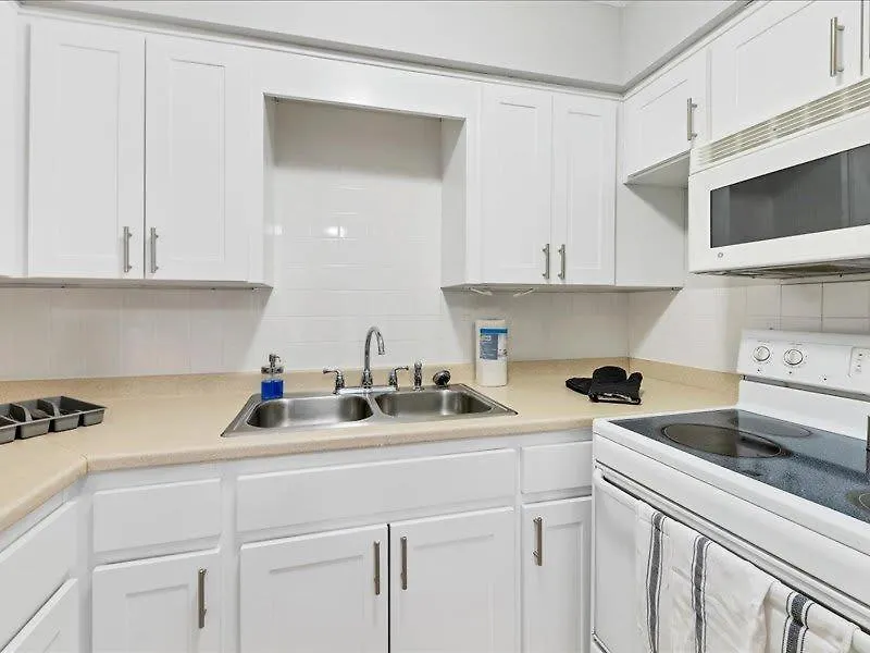 דירות טאמפה Designed And Cozy 1Br With Parking Near Stores