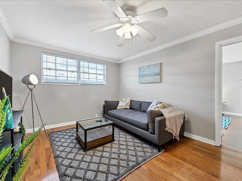 דירות טאמפה Designed And Cozy 1Br With Parking Near Stores
